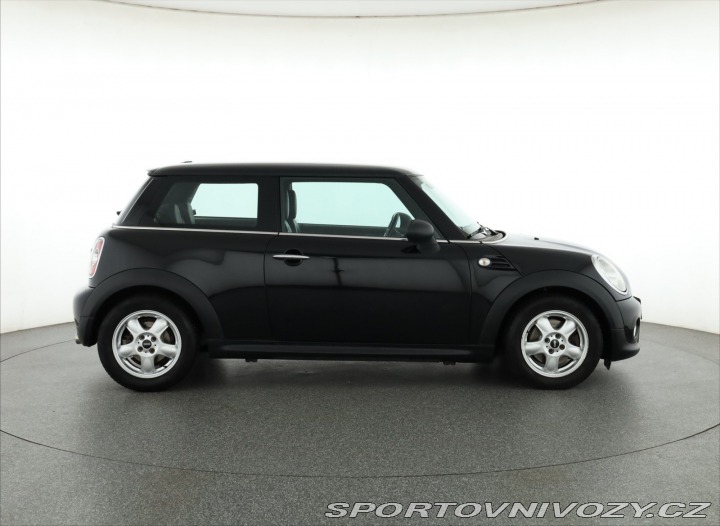 Mini One One 2012