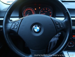 BMW 3 325 i 2009