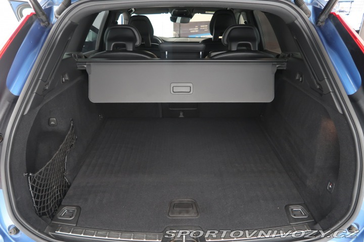 Volvo Ostatní modely XC60 R-Design D4 AWD Polestar 2018