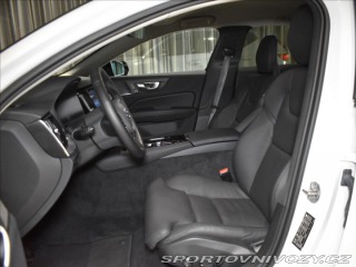 Volvo V60 T8 AWD PLUS BLIS,Bezklíč 2025