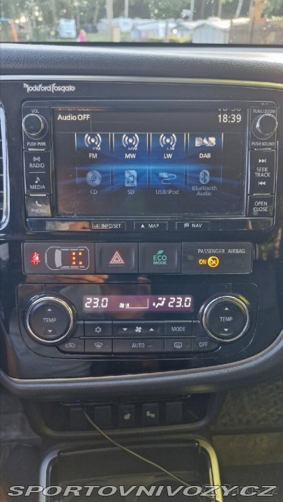 Mitsubishi Ostatní modely Outlander 2,3   4x4 2016