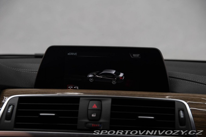 BMW 3 330e 135kW A/T8 2018