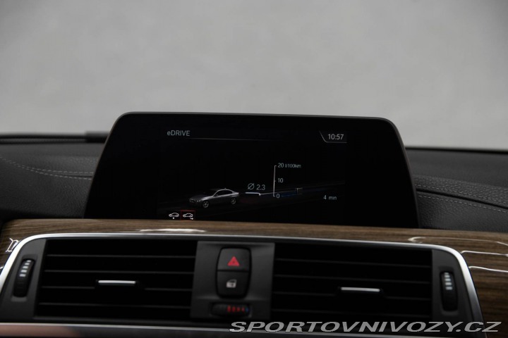 BMW 3 330e 135kW A/T8 2018