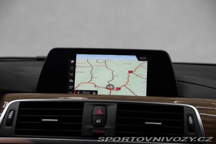 BMW 3 330e 135kW A/T8 2018