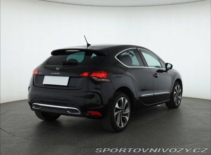 Citroën Ostatní modely DS4  1.6 THP 2011