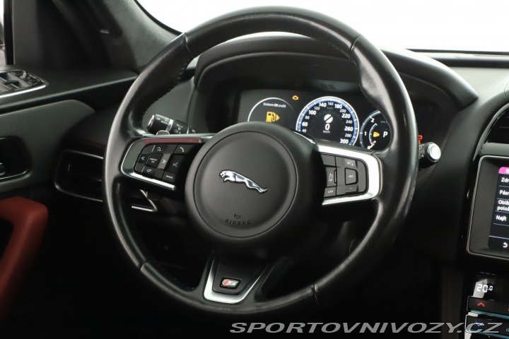 Jaguar F-Pace 30d AWD 2016