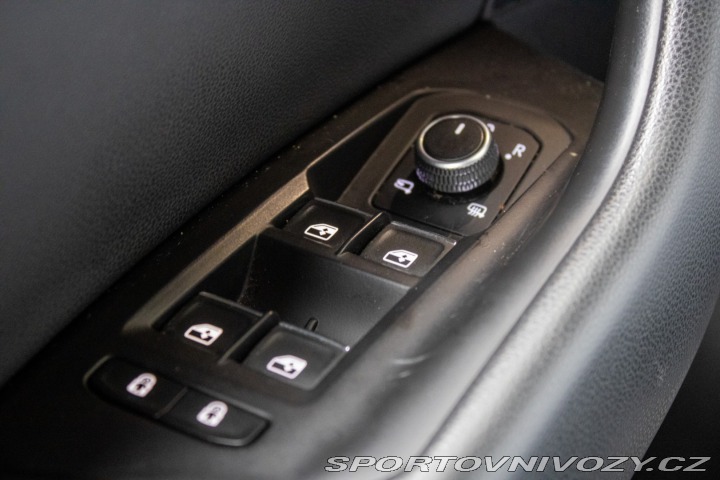 Volkswagen Ostatní modely Touareg  3.0 V6 TDI SCR R-Line / 2019