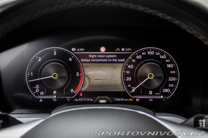 Volkswagen Ostatní modely Touareg  3.0 V6 TDI SCR R-Line / 2019