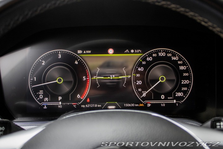 Volkswagen Ostatní modely Touareg  3.0 V6 TDI SCR R-Line / 2019