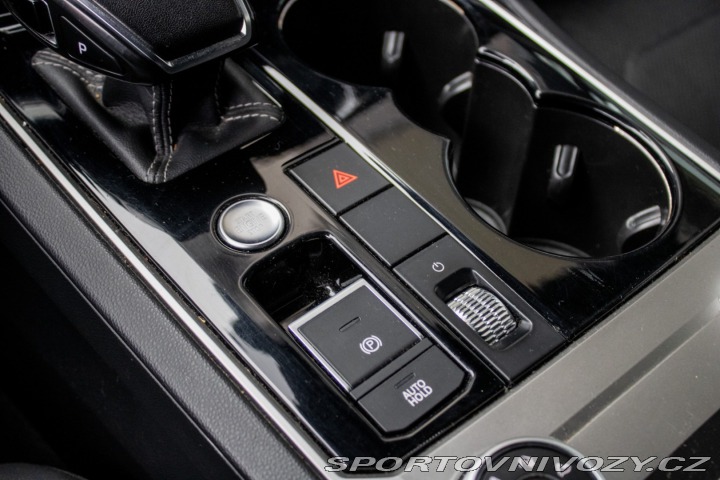Volkswagen Ostatní modely Touareg  3.0 V6 TDI SCR R-Line / 2019