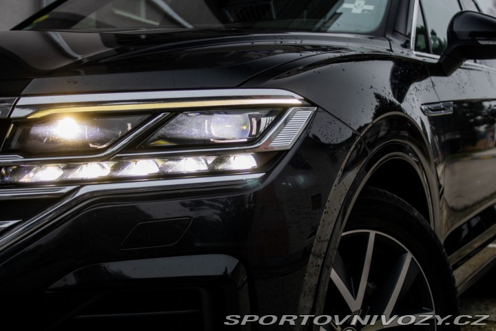 Volkswagen Ostatní modely Touareg  3.0 V6 TDI SCR R-Line / 2019