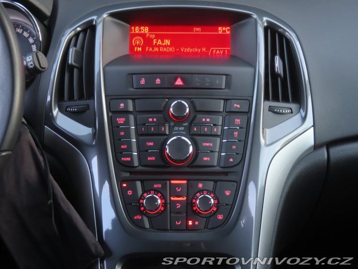 Opel Astra 2.0 CDTI 2013