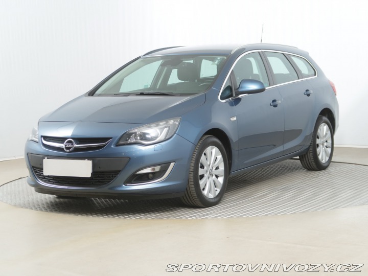 Opel Astra 2.0 CDTI 2013