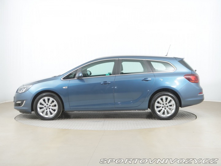 Opel Astra 2.0 CDTI 2013