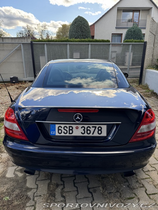 Mercedes-Benz SLK  2005