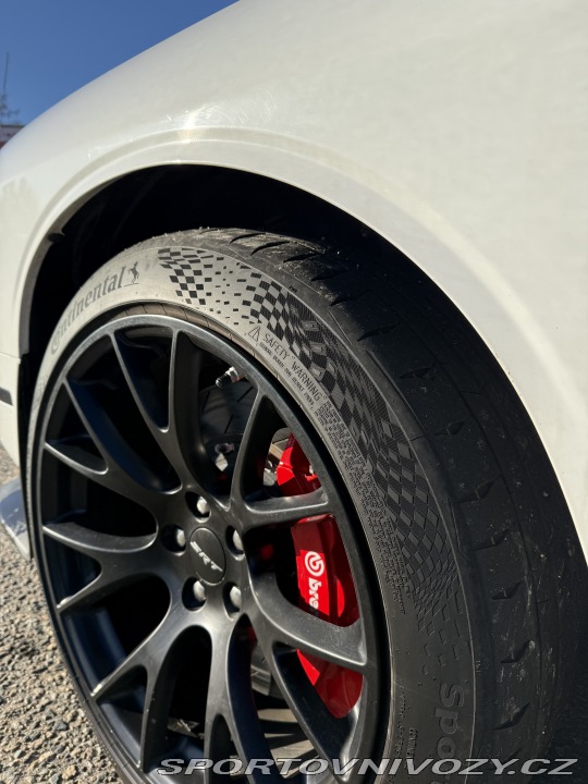 Dodge Challenger Hellcat, 6,2 V8, Manuál 2016