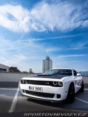 Dodge Challenger Hellcat, 6,2 V8, Manuál 2016