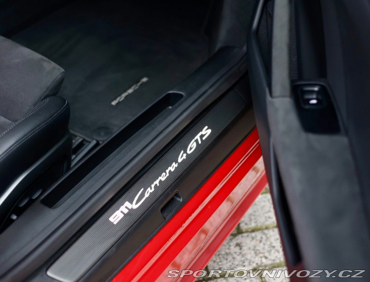 Porsche 911 992 Carrera 4 GTS | PDCC 2023