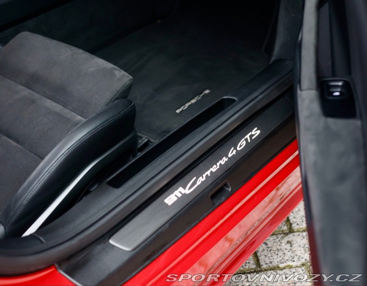 Porsche 911 992 Carrera 4 GTS | PDCC 2023