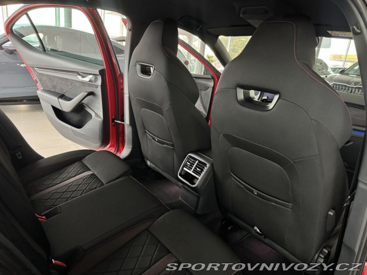 Škoda Octavia RS RS 2,0TSI 180kW*DSG*REZER 2021