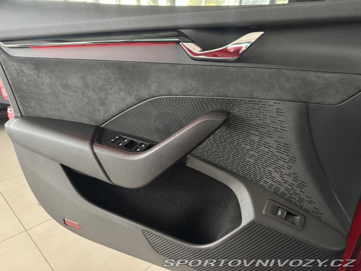 Škoda Octavia RS RS 2,0TSI 180kW*DSG*Webas 2021