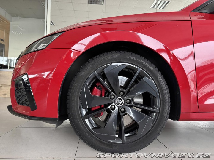 Škoda Octavia RS RS 2,0TSI 180kW*DSG*REZER 2021