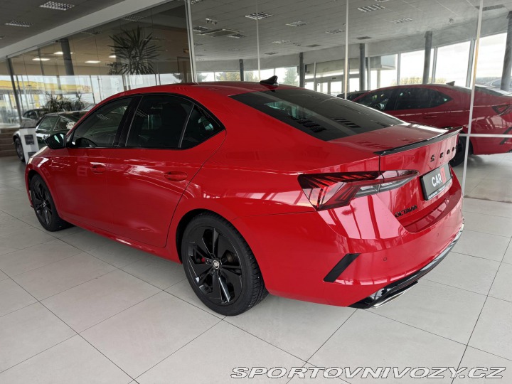 Škoda Octavia RS RS 2,0TSI 180kW*DSG*Webas 2021