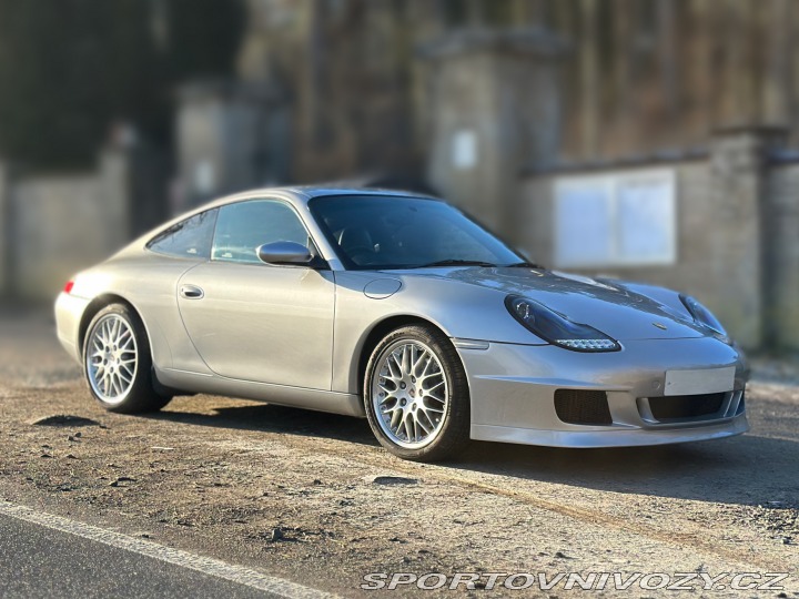 Porsche 911 - manuál 2001