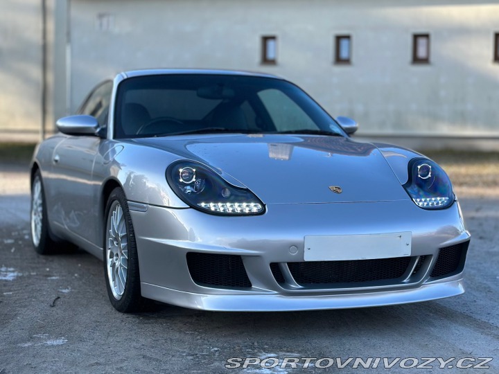 Porsche 911 - manuál 2001