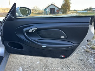 Porsche 911 - manuál 2001