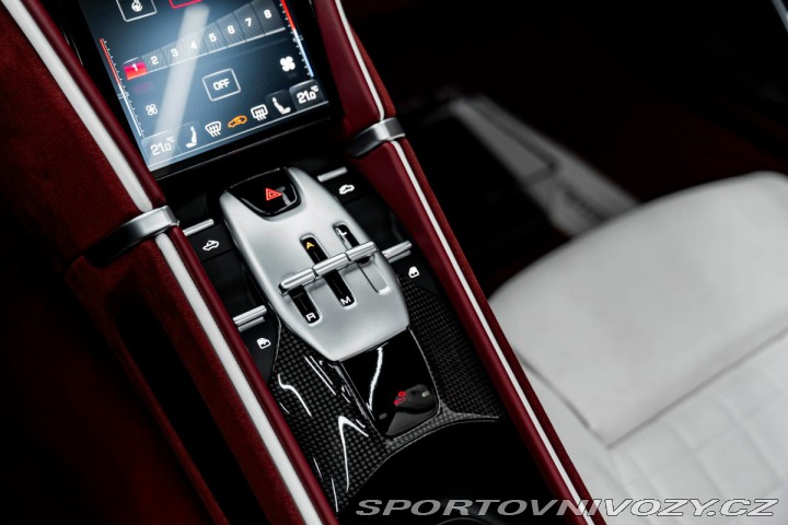 Ferrari Roma Spider, Karbón, JBL, ACC 2025