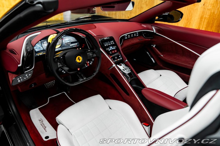 Ferrari Roma Spider, Karbón, JBL, ACC 1800