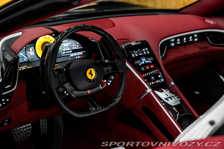 Ferrari Roma Spider, Karbón, JBL, ACC 2025