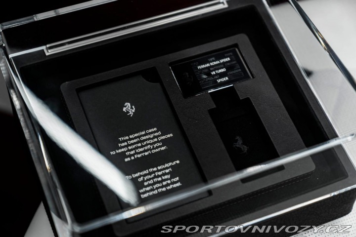 Ferrari Roma Spider, Karbón, JBL, ACC 2025