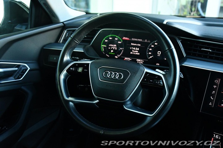 Audi Ostatní modely e-tron 50 2022
