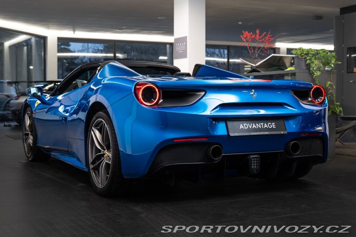 Ferrari 488 Lift/JBL/Carbon 1800