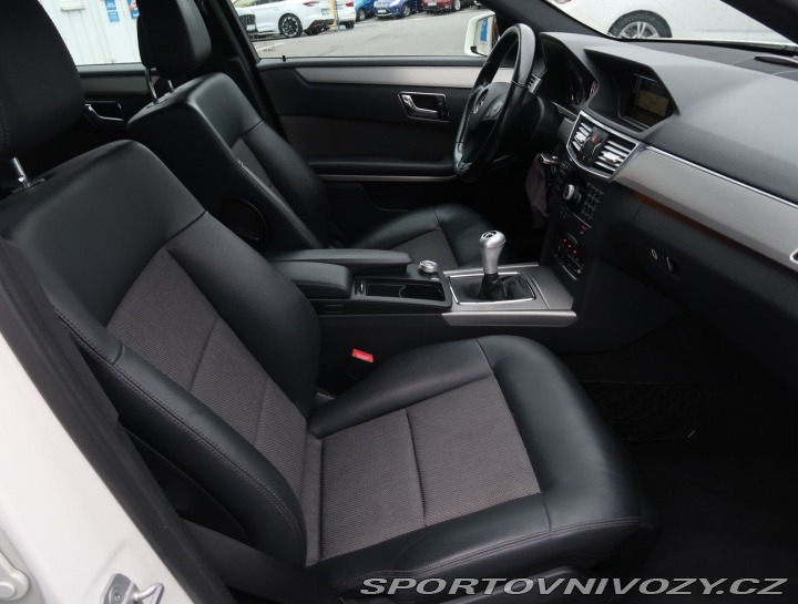 Mercedes-Benz E AMG Paket E 250 CDI 2010