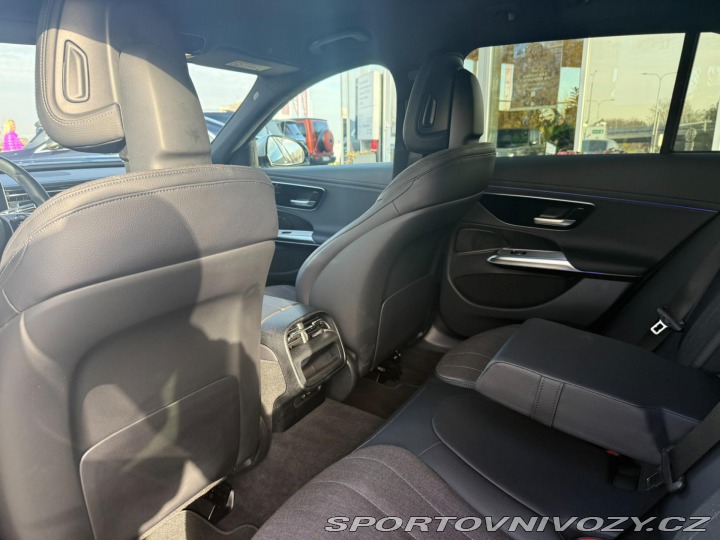 Mercedes-Benz E E 300 de 4MATIC kombi 2024