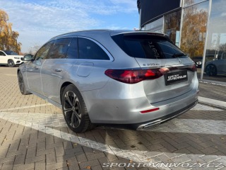 Mercedes-Benz E E 300 de 4MATIC kombi 2024