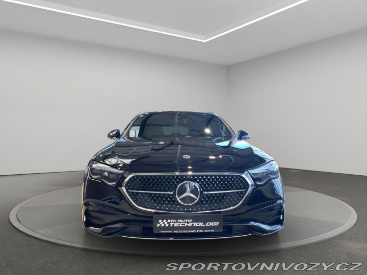 Mercedes-Benz E E 300 de 4MATIC kombi 2025