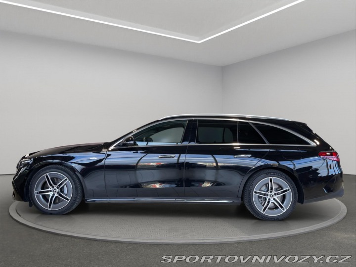 Mercedes-Benz E E 300 de 4MATIC kombi 2025