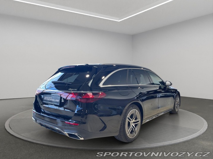 Mercedes-Benz E E 300 de 4MATIC kombi 2025