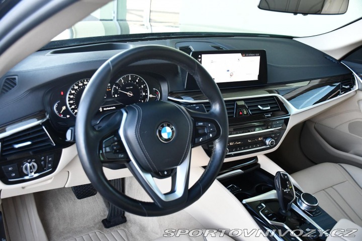 BMW 5 540i xD LUXURY LINE HUD 2017