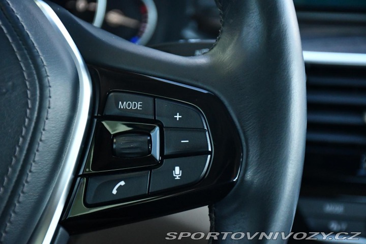 BMW 5 540i xD LUXURY LINE HUD 2017