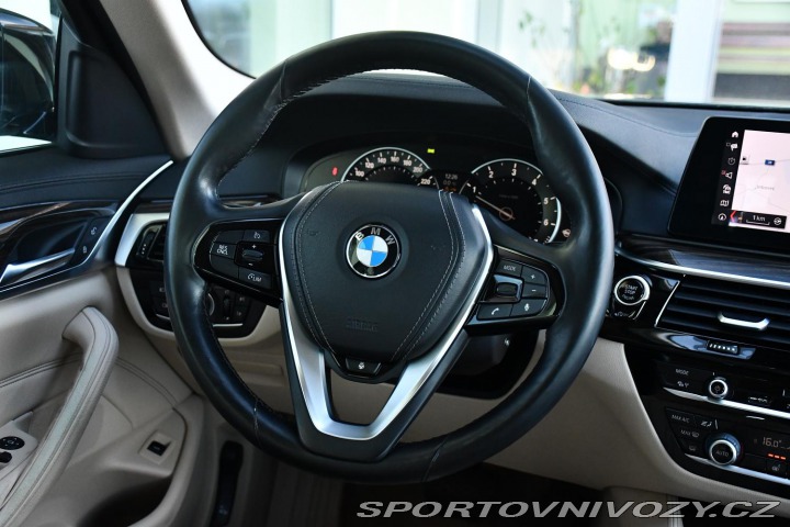 BMW 5 540i xD LUXURY LINE HUD 2017