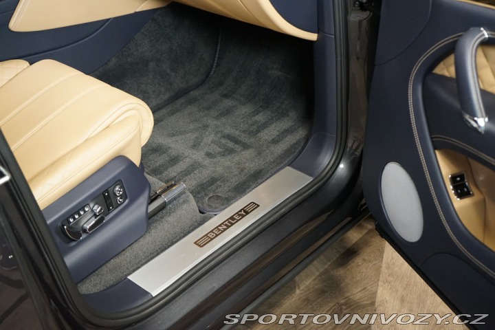 Bentley Bentayga HUD*PANO*MASÁŽ*TAŽNÉ*TV 2016