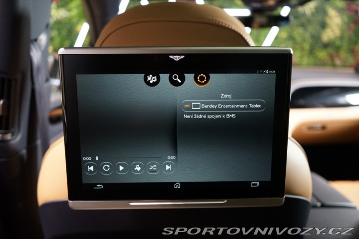 Bentley Bentayga HUD*PANO*MASÁŽ*TAŽNÉ*TV 2016