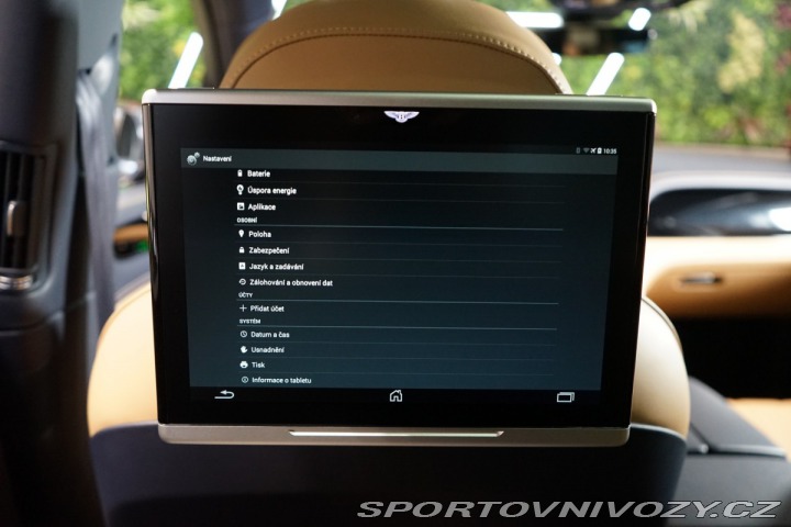 Bentley Bentayga HUD*PANO*MASÁŽ*TAŽNÉ*TV 2016