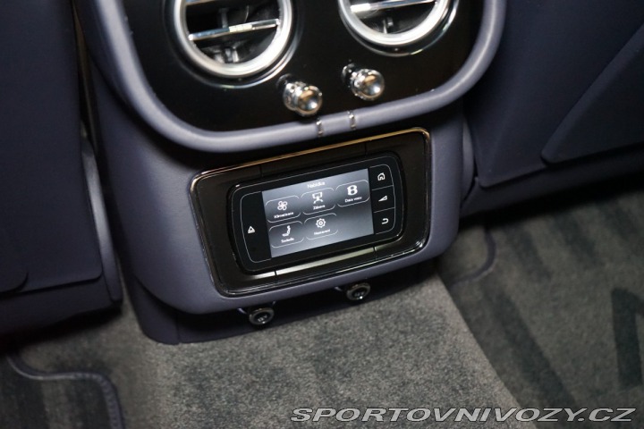 Bentley Bentayga HUD*PANO*MASÁŽ*TAŽNÉ*TV 2016