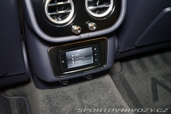 Bentley Bentayga HUD*PANO*MASÁŽ*TAŽNÉ*TV 2016